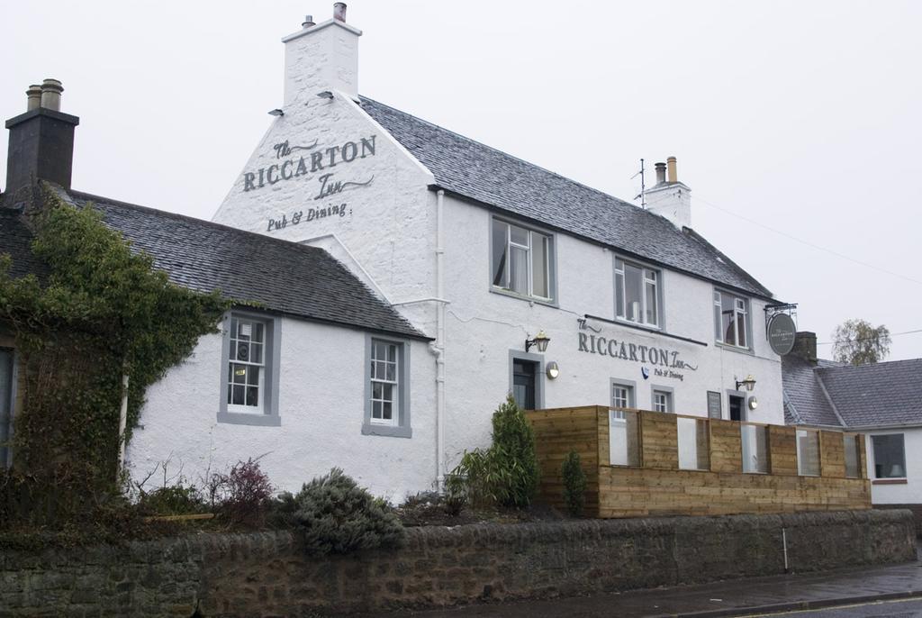 Riccarton Inn Currie Exteriör bild
