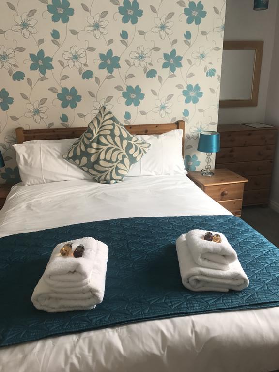 Riccarton Inn Currie Exteriör bild