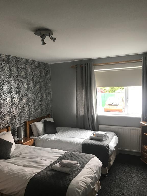 Riccarton Inn Currie Exteriör bild